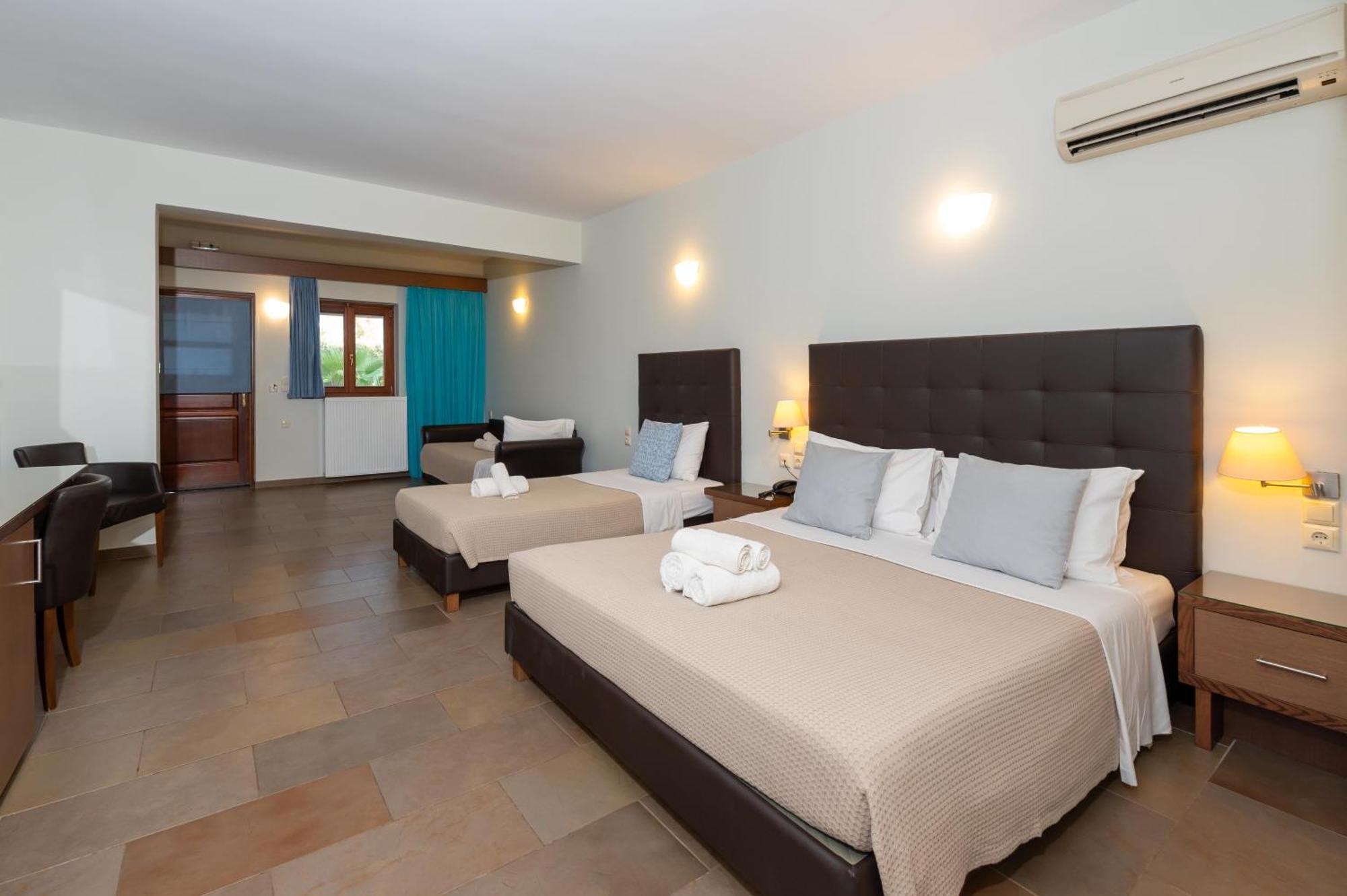 Aktaion Resort Gythio Extérieur photo