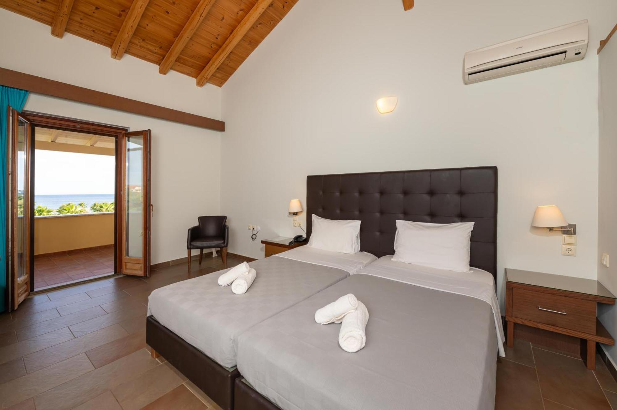 Aktaion Resort Gythio Extérieur photo